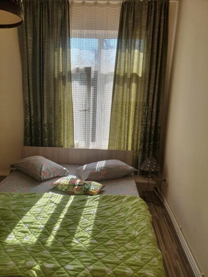 Relax Haus Hotel Hunedoara Luaran gambar